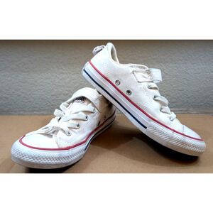 Converse Chuck Taylor All Star Youth Size 3 White Low Top Sneakers EUC